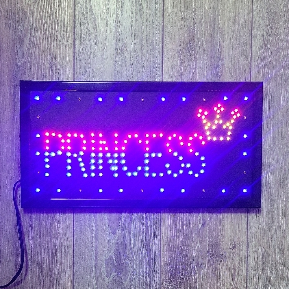 LED Princess Sign with Crown